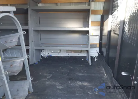 2019 Ford Transit-250 z USA, uszkodzony, nr VIN 1FTYR1YM2KKB34389